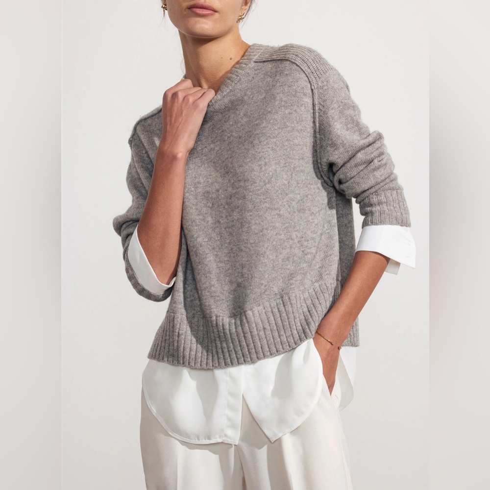 BROCHU WALKER layered look light grey wool and cashmere sweater size M